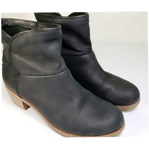 UGG Darling Black Nubuck Leather Low Slip-on Bootie Ankle Boots 6